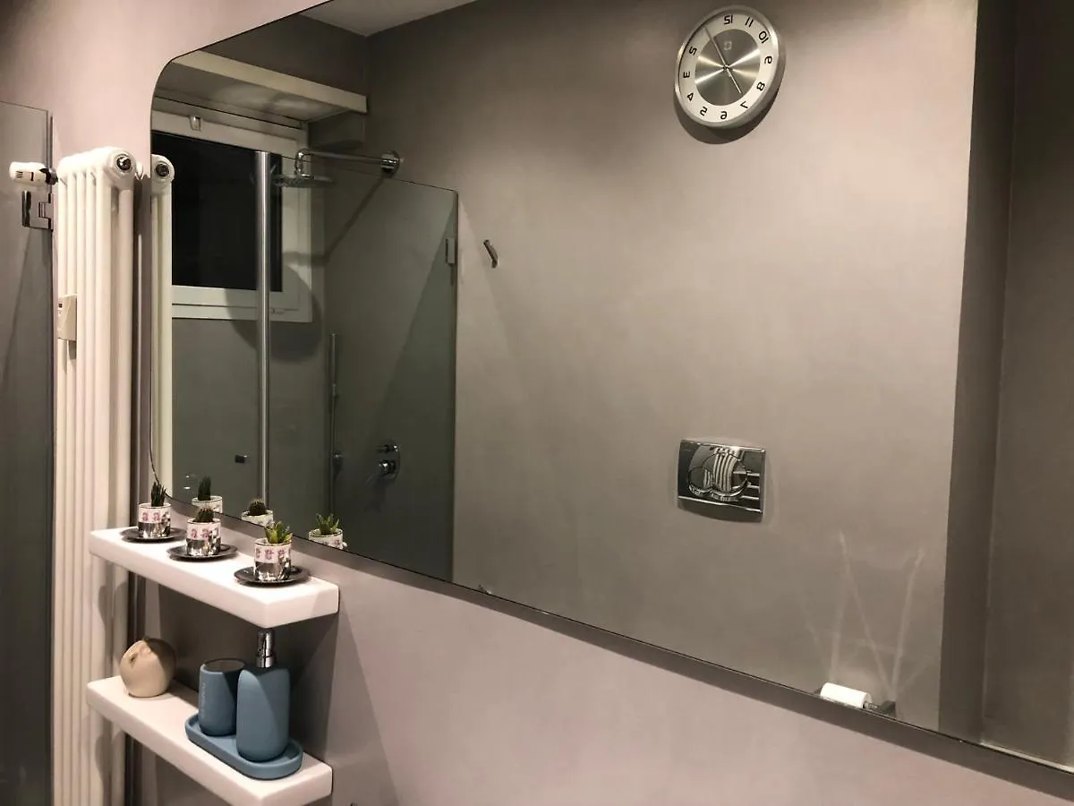 Daire Lungotevere Bed&Bike Roma